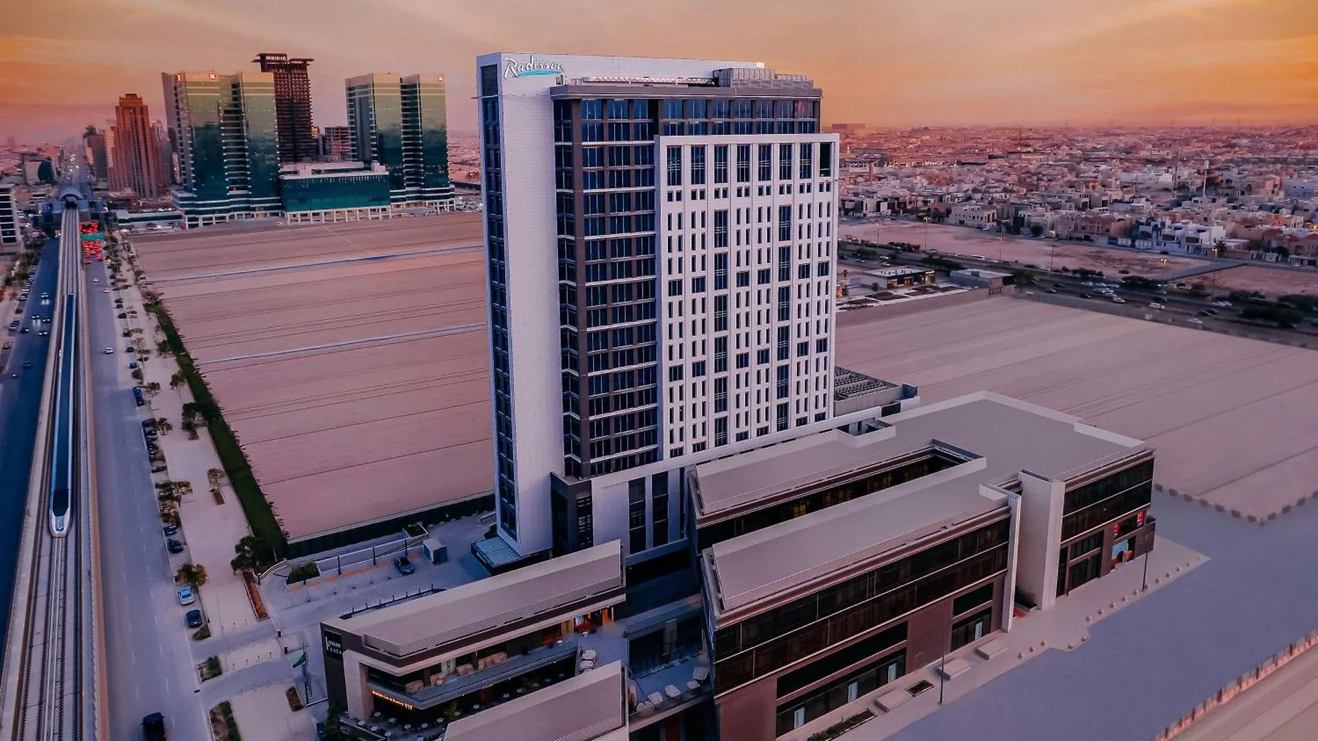 شقة فندقية Radisson Hotel & Residence Riyadh Olaya